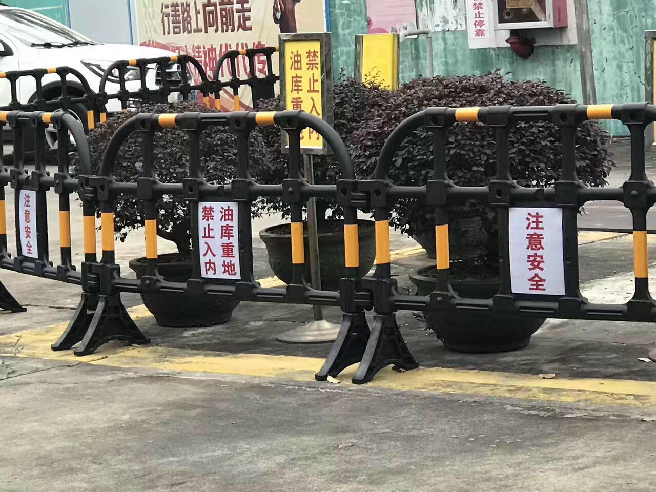 吹塑塑料护栏 全新防撞胶马护栏 工地施工临时隔离围栏