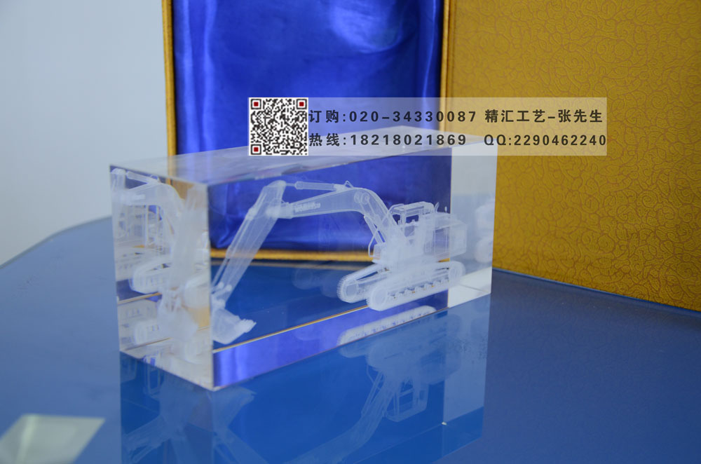 机械模型水晶内雕制作 挖掘机3D模型水晶内雕定制  机械模型内雕  挖掘机3D内雕制作