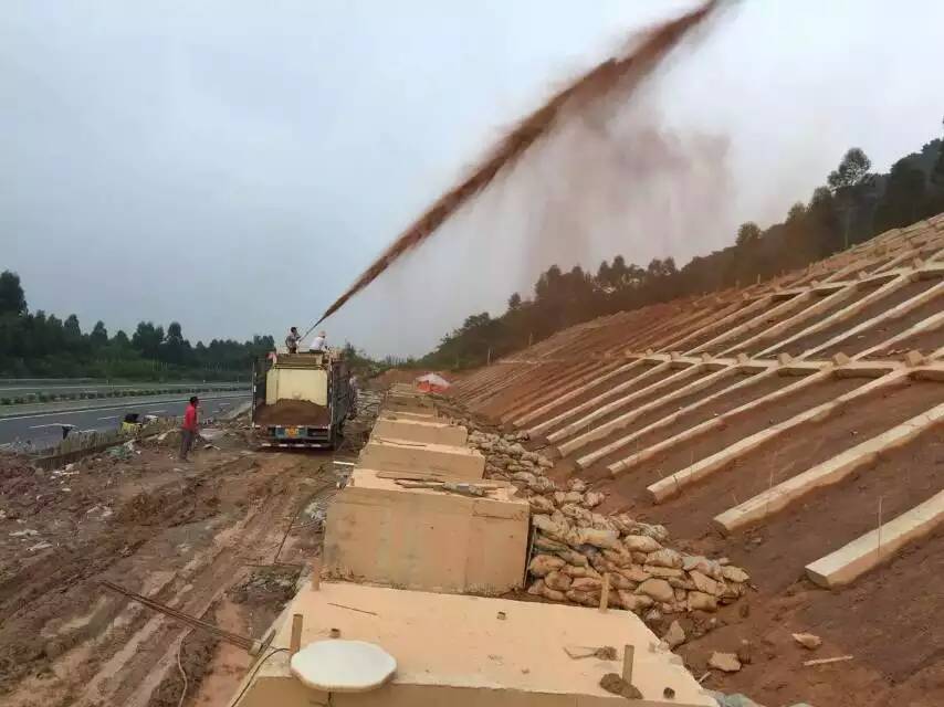 浙江台州护坡路边喷播机机器简介