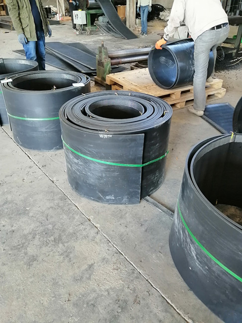 泰安市补口电热熔套耐腐蚀补口皮子  电热熔套厂家  电热熔套报价  电熔套出厂价