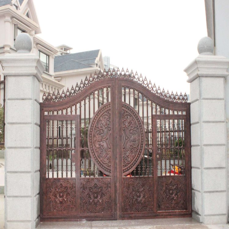 通辽霍林郭勒锌钢围墙护栏铝合金门厂家型号齐全  别墅大门  铝艺大门  别墅铝艺大门