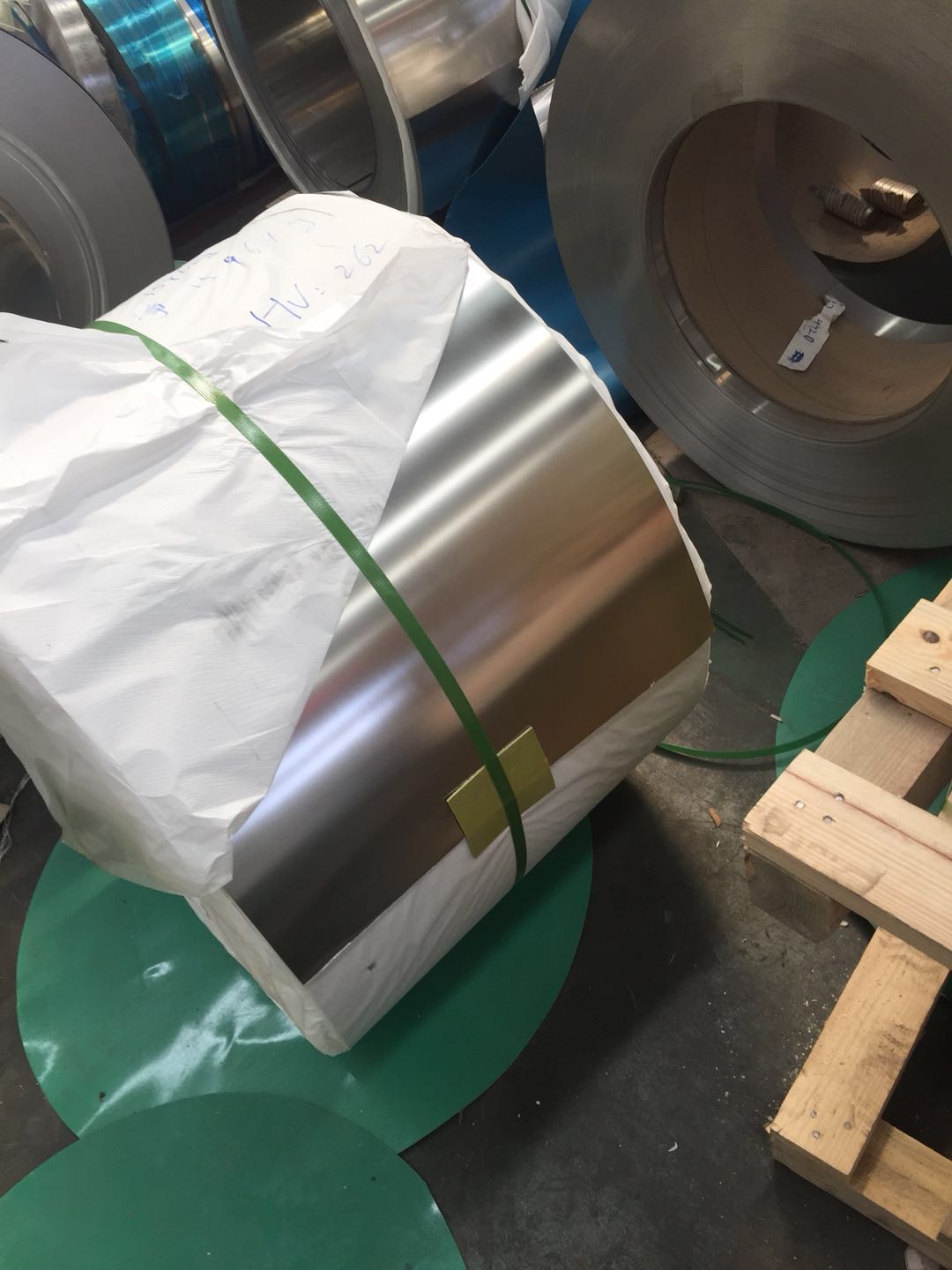 赤峰0.12mm不锈钢弹钢带精密分条加工