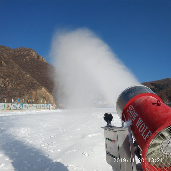滑雪场造雪机造雪的条件有哪些 造雪机的基础条件 诺泰克 国产造雪机