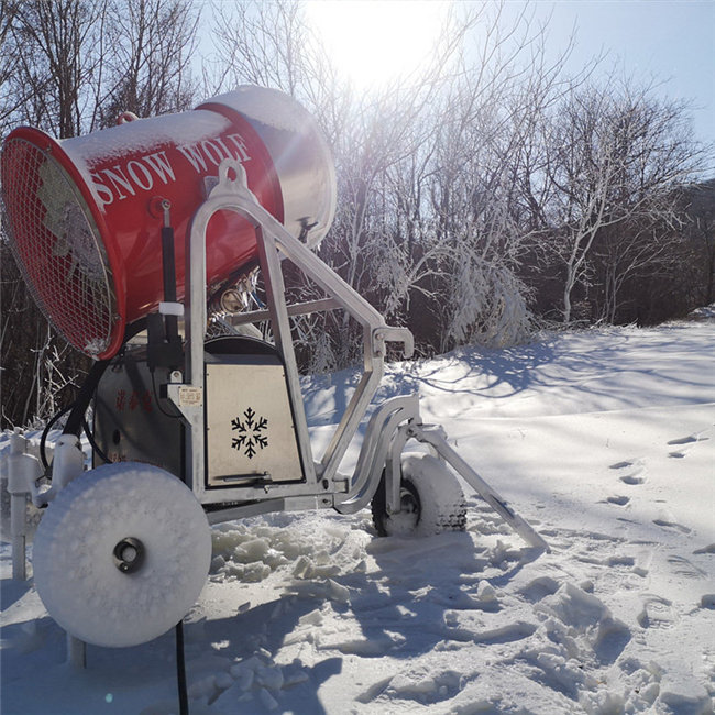 天津静海区造雪机顺利造雪 户外造雪需要的造雪机设备&nbsp;&nbsp;国产造雪机&nbsp;&nbsp;诺泰克