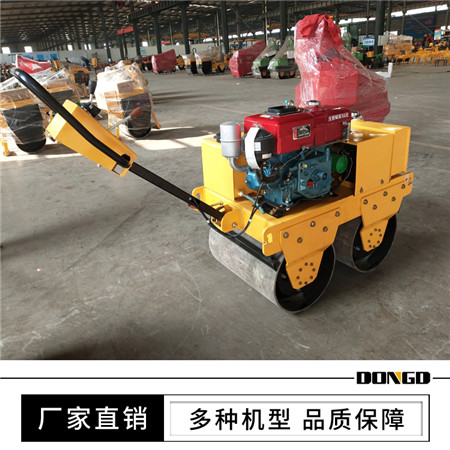 东鼎小型振动压路机价格 双钢轮柴油压实设备动力强劲  双钢轮压路机  手扶式小碾子