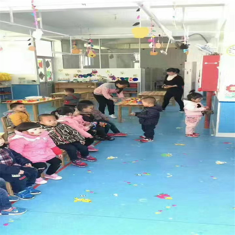 幼儿塑胶地板价格 室内pvc地板  奥丽奇塑胶地板
