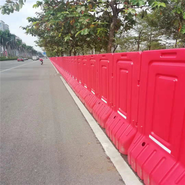 塑料高栏水马 桥梁施工临时隔离屏障 厂家现货