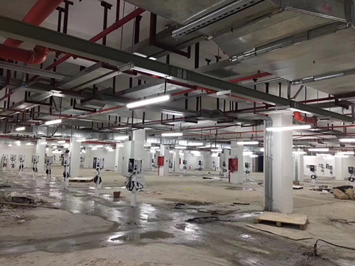 湖北7KW单枪/14KW双枪壁挂式交流广告桩  汽车充电桩  小区充电桩  停车场充电桩