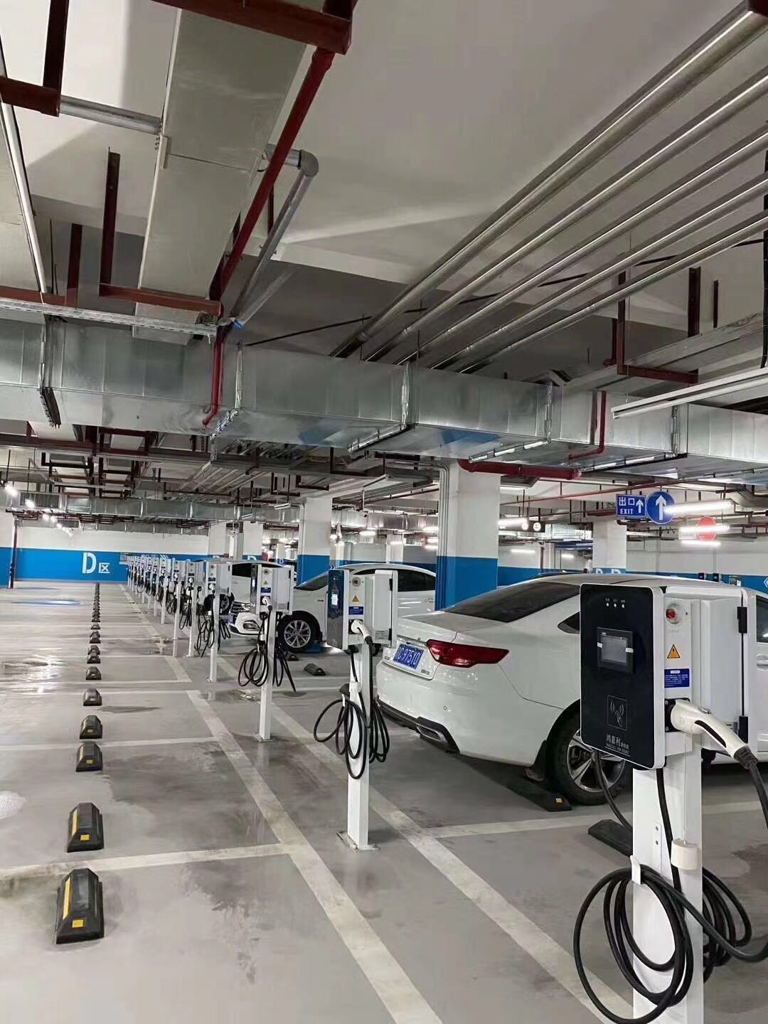 15KW/20KW/30KW/40KW壁挂立式直流充电桩  7KW交流桩价格  14KW充电桩  充电桩厂家