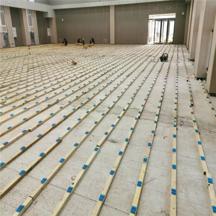 室内羽毛球馆专用体育运动木地板厂家  羽毛球馆木地板