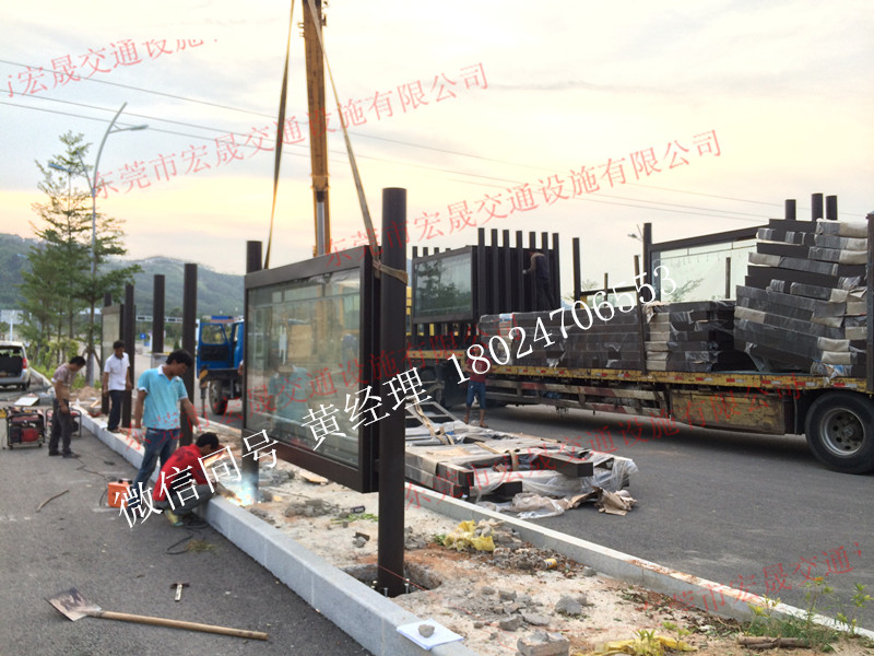 广东汕尾市公交候车亭制作，为城市增彩的候车亭厂家
