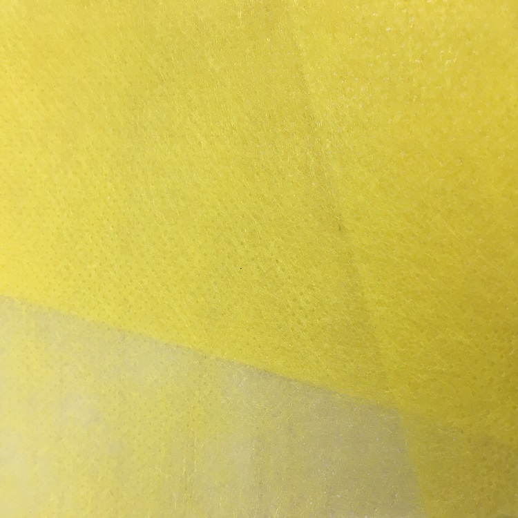 厂家直销现货供应黄色纺黏无纺布规格克重可定制 pp黄色无纺布 防尘透气无纺布 黄色pp聚丙烯无纺布