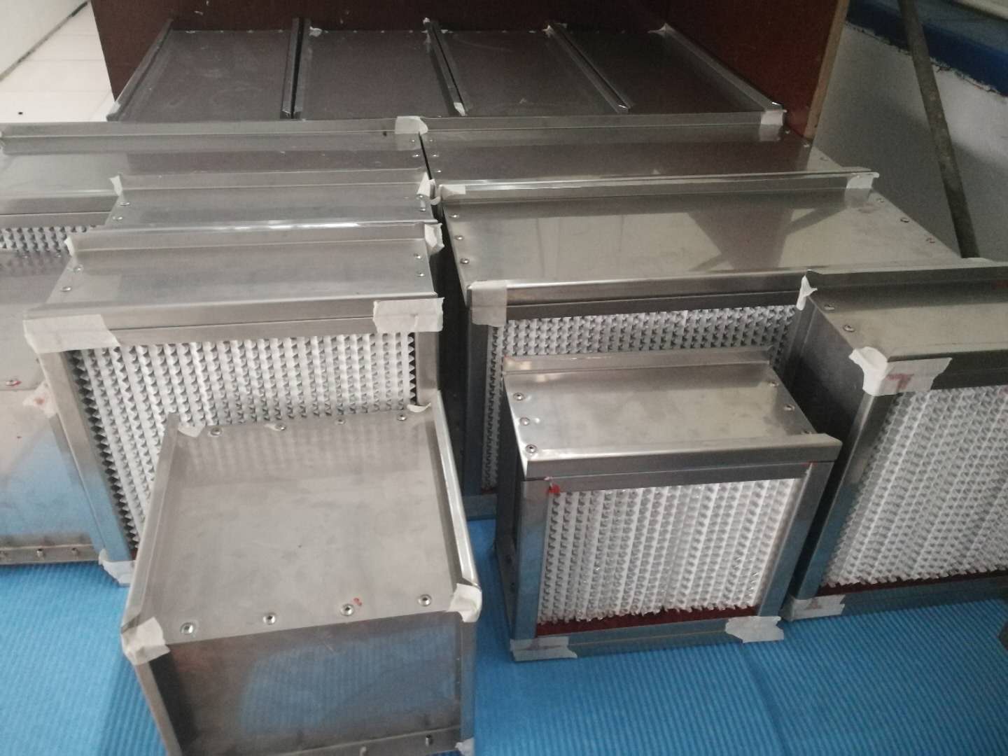 医院手术室初中高效过滤器更换