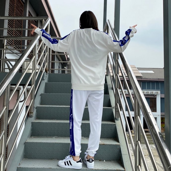 地摊一手品牌套装服装货源尾货  休闲运动尾货