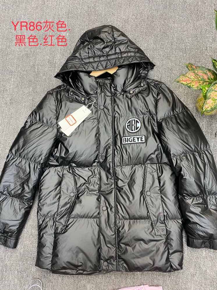 一二线品牌休闲服饰批发  正品服装库存尾货  运动品牌批发