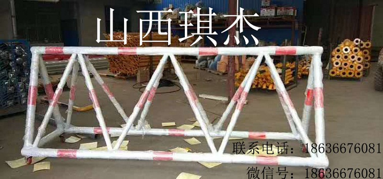 山西太原琪杰铁护栏-不锈钢护栏-铁艺围栏  高速公路铁护栏