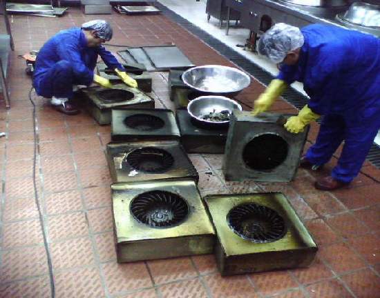 渭南真皮布艺沙发清洗室内保洁大扫除地毯清洗门头清洗  渭南沙发清洗  渭南地毯清洗  大型油烟管道清洗