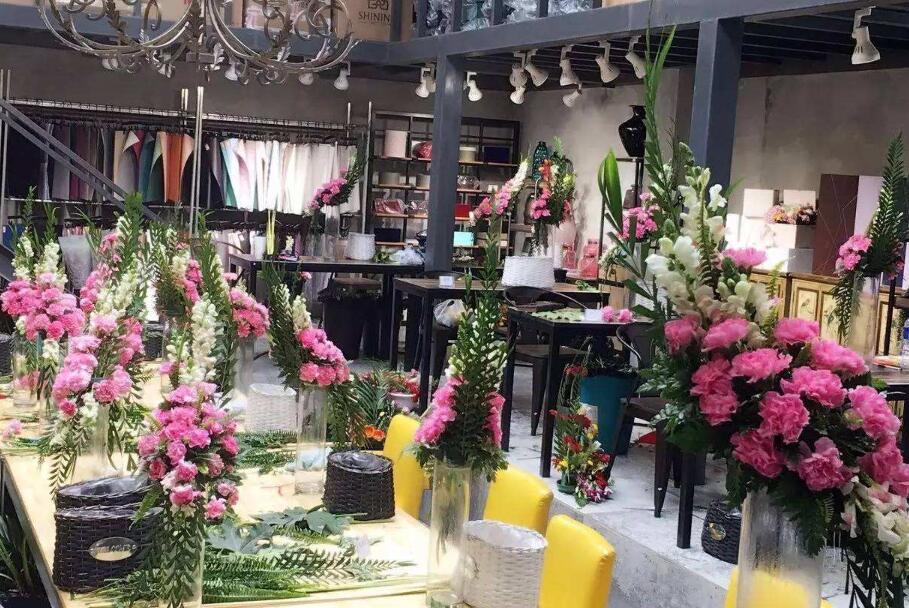告白花店花开四季 只为懂的人开放  告白花艺  告白鲜花好吗