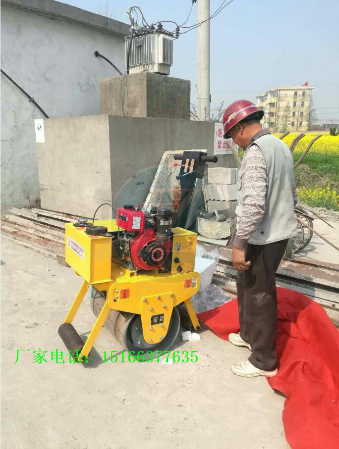 通化市手扶式沟槽压实机回填土压实机小型振动压路机  手扶式振动压路机  小型振动碾  泥土压实机