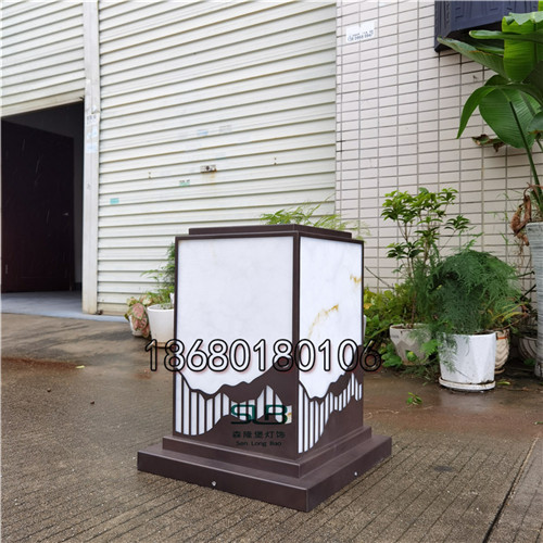深咖啡色柱灯小区矮墙景观灯刻字特色景观灯草坪灯