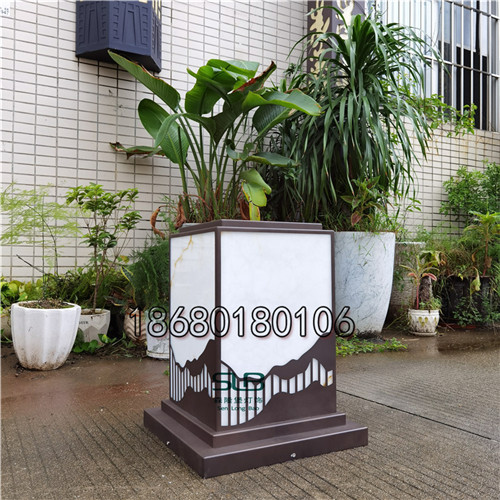 深咖啡色柱灯小区矮墙景观灯刻字特色景观灯草坪灯