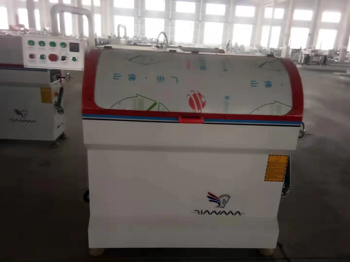 门窗加工机器什么品牌的加效率高  门窗设备品牌  铝合金门窗设备  断桥铝门窗设备