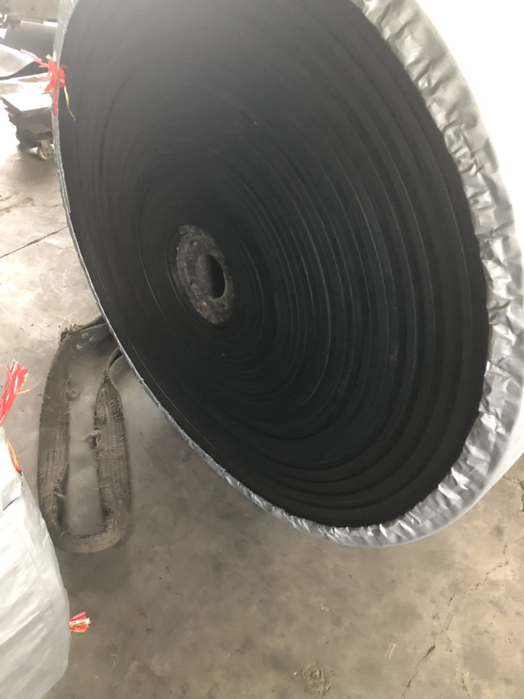 4.5钢丝绳芯提升带青岛生产工厂  钢丝绳输送带  钢丝胶带