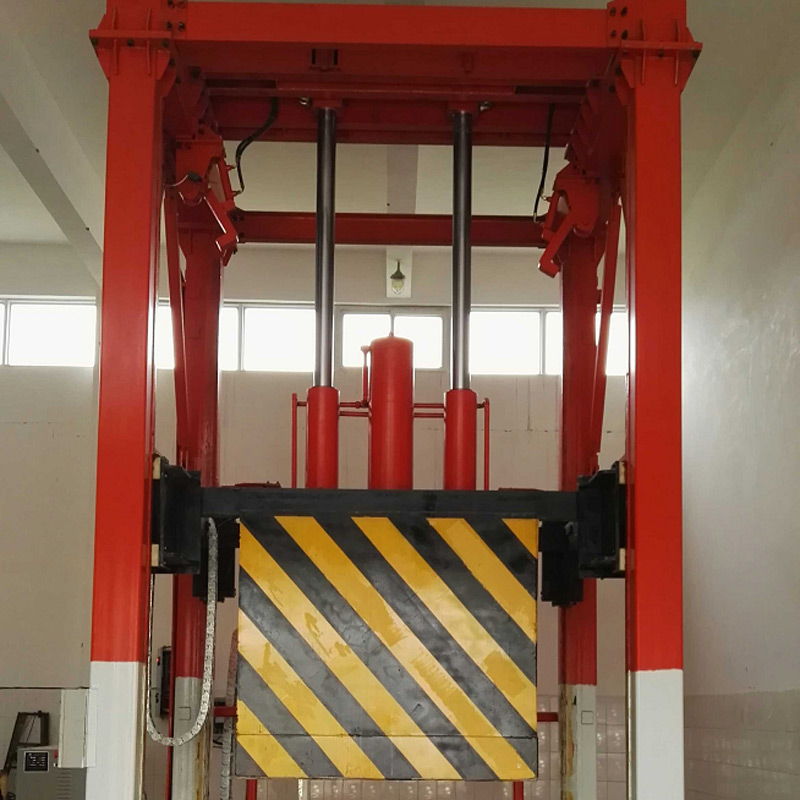 欢迎河南周口客户咨询垂直式垃圾压缩式转运站  乡镇生活垃圾站设备  8方垃圾压缩转运站  垃圾站压缩设备报价