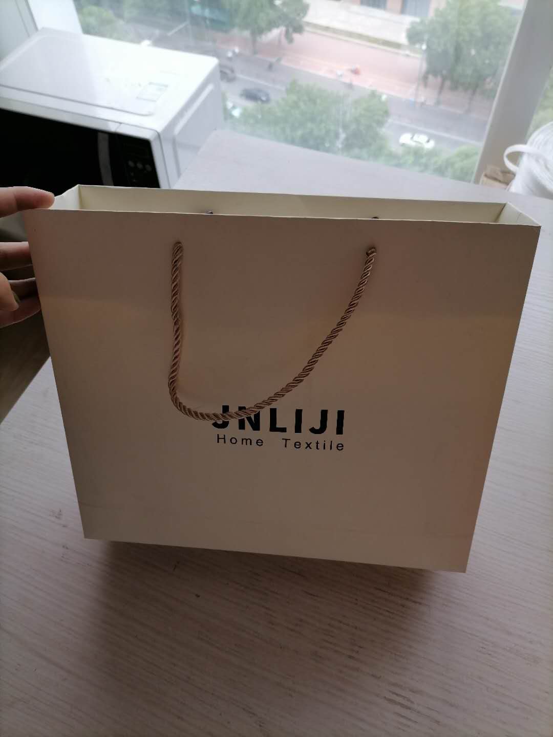 山东济南纸袋手提袋服装袋牛皮纸袋 设计印刷 厂家直销