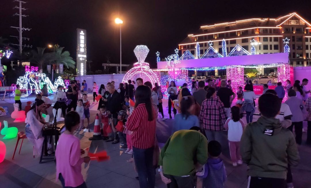 贵州贵阳户外灯光秀景区亮化布展出租灯光展出租厂家  灯光节出租  梦幻灯光秀出租  梦幻灯光展出租
