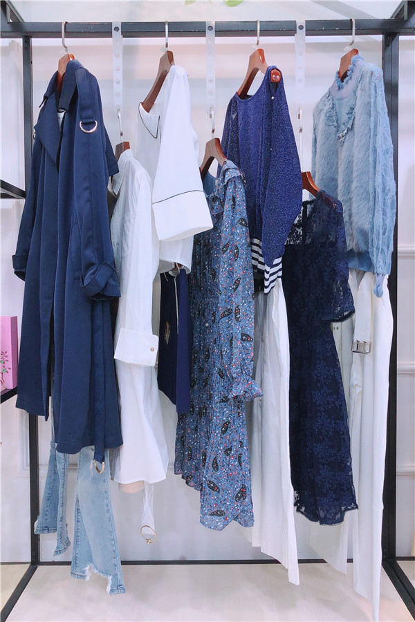诺曼琦品牌折扣女装批发走份货源  广州女装批发  广州莎奴服饰