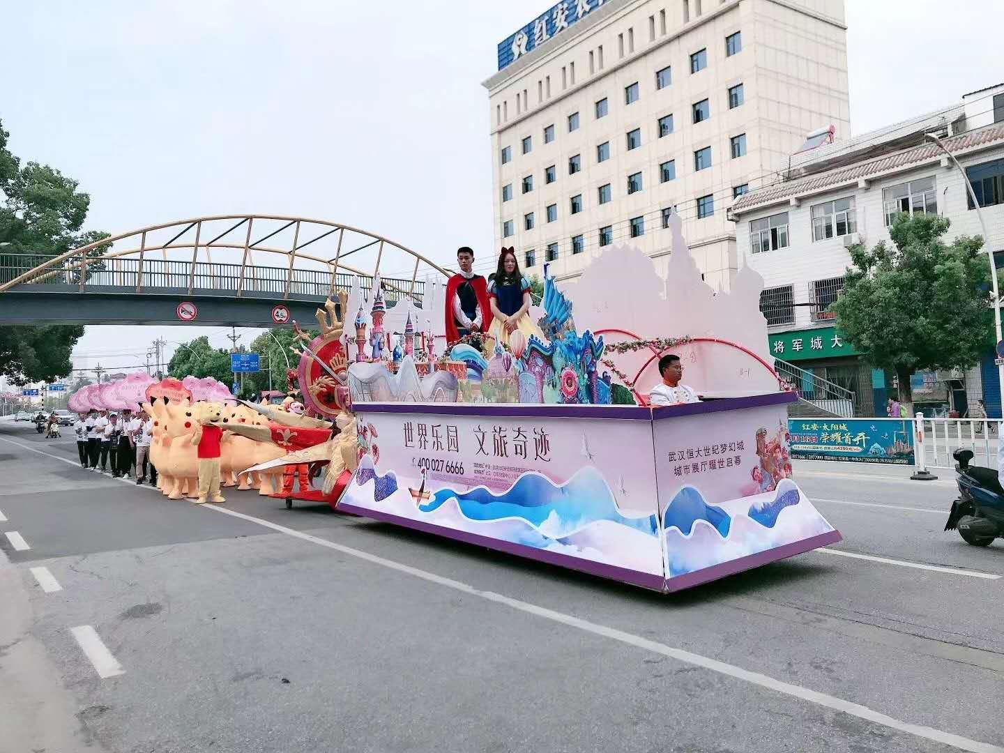 大型巡游花车出租出售巡游花车造型设计展览租赁  花车展览租赁