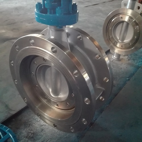 D34H多层次硬密封法兰蝶阀