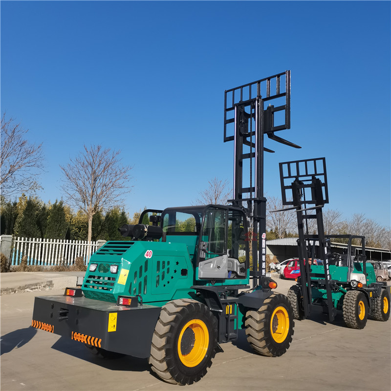新款四驱越野叉车  新款越野叉车  定做四驱叉车