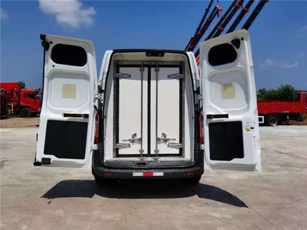 江苏福特新全顺柴油国六面包型冷藏车  面包型冷藏车价格  蓝牌冷藏车  雪糕冷藏车
