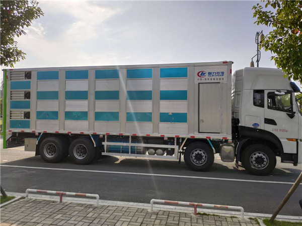 山东天龙前四后八铝合金运猪车最新价格2020  畜禽运输车  运猪车价格