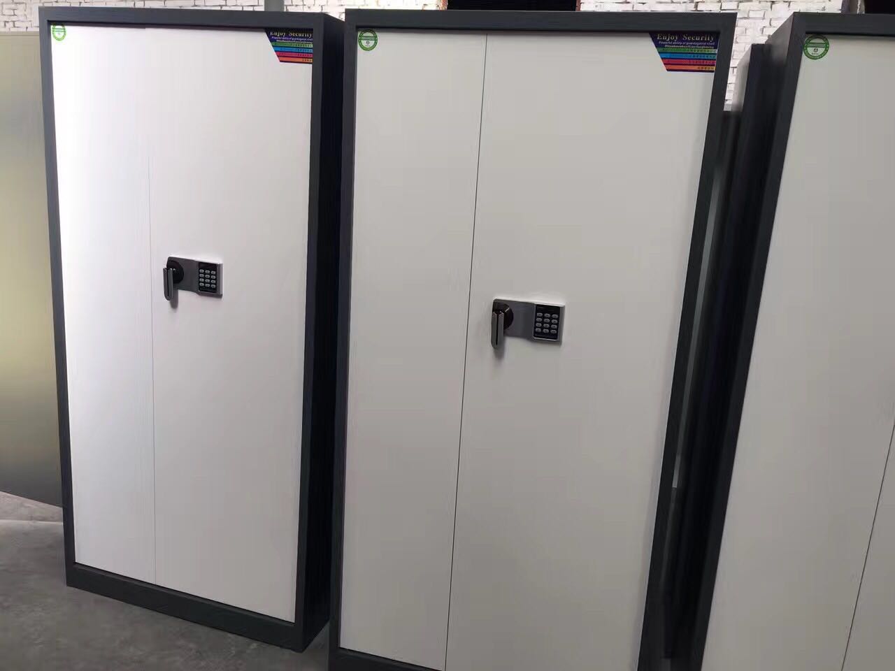 成都兴禾泰保密柜厂家批发  单节电子保密柜维修  指纹保密柜批发  指纹保密柜定制