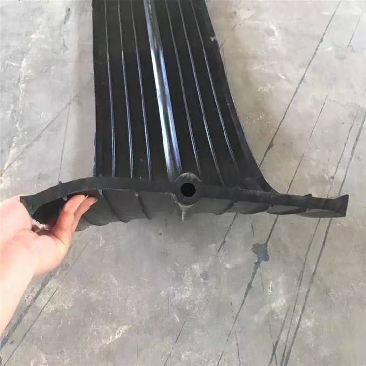 宣城睿智钢边式止水带背贴止水带耐磨橡胶止水带厂家