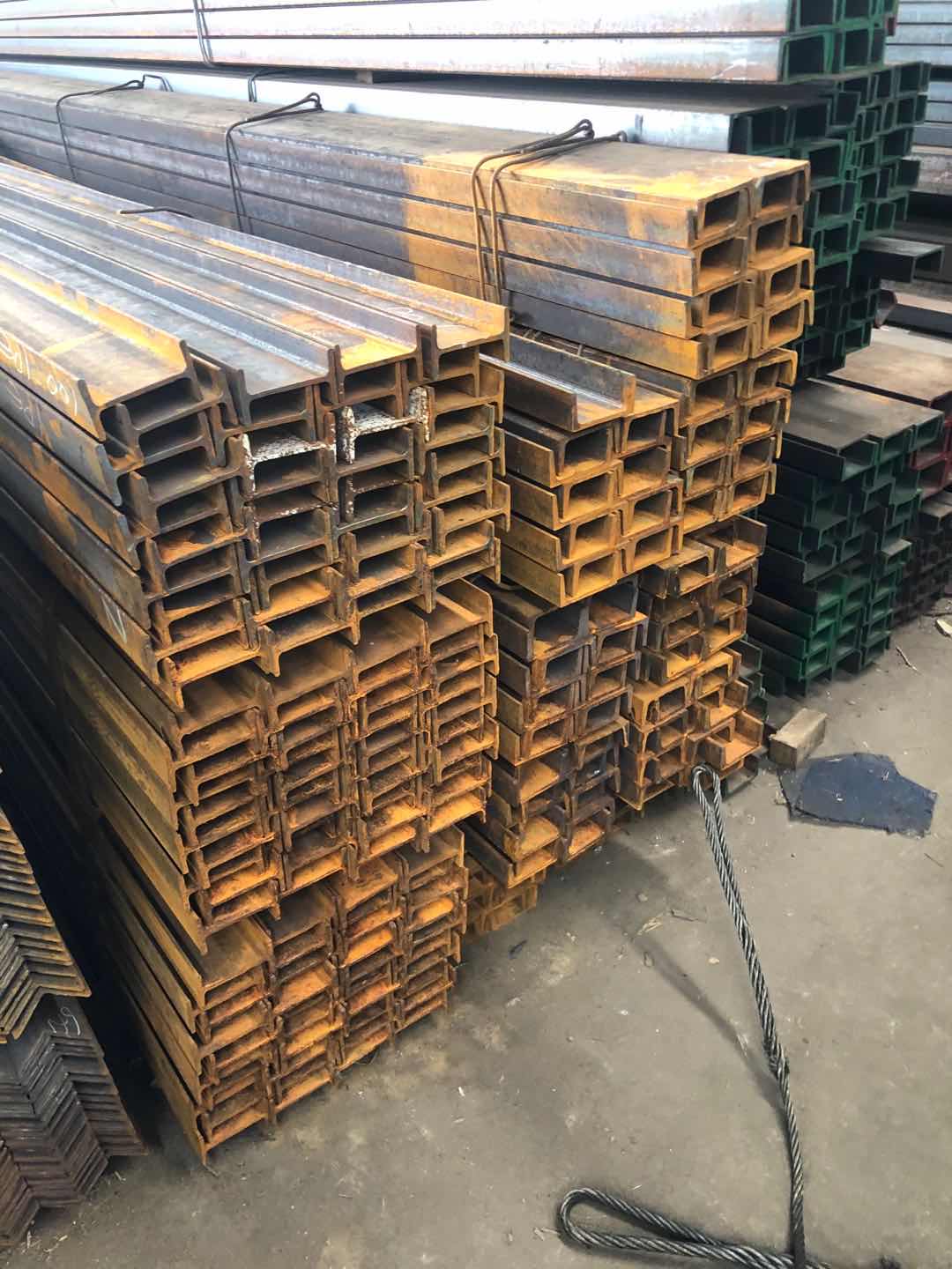 福建美标槽钢C10X25规格尺寸齐全现货出售  美标槽钢单价  美标槽钢厂家  美标槽钢图片
