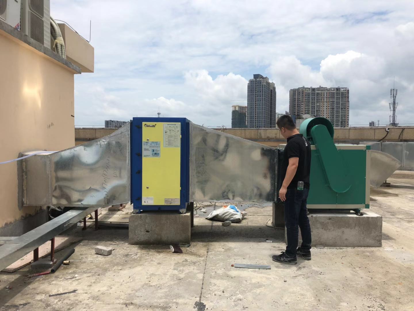 南宁商铺排油烟系统工程设计安装  厨房排油烟