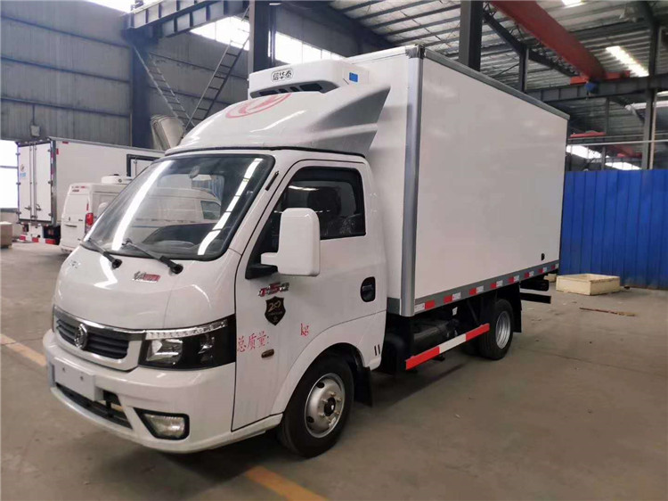 东风途逸3米5箱式柴油国六冷藏车价格  柴油冷藏车