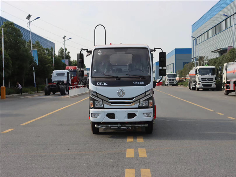 梅州二手洒水车多少钱  喷洒车  抑尘车
