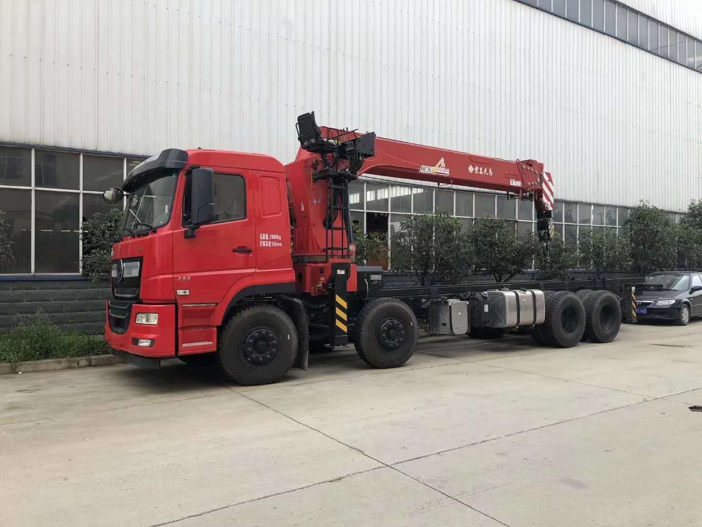 带吊机的清障车会是市场趋势  前四后八随车吊  16吨5节随车吊  大吨位随车吊