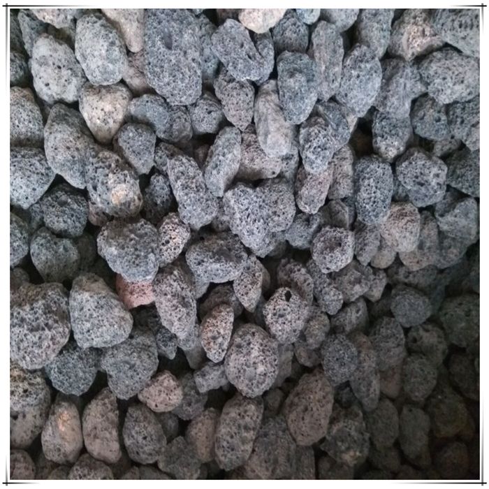 火山岩生物滤料在使用时对水流的阻力小，节省能耗  比表面积大