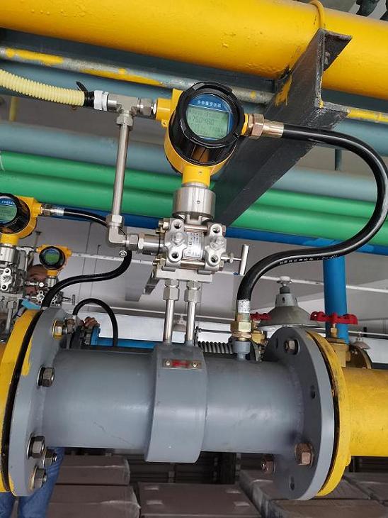 弘兴HX3052多参数变送器 带温压补偿型  带温压补偿变送器  弘兴多参量变送器