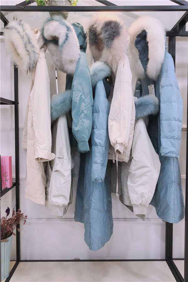 斯卡帝奇春季品牌女装折扣尾货批发  斯卡帝奇女装  女装走份批发  品牌折扣女装