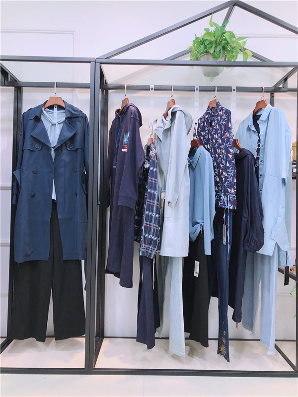 名妹21春季品牌折扣女装尾货清仓  冬季羽绒服  广州莎奴服饰