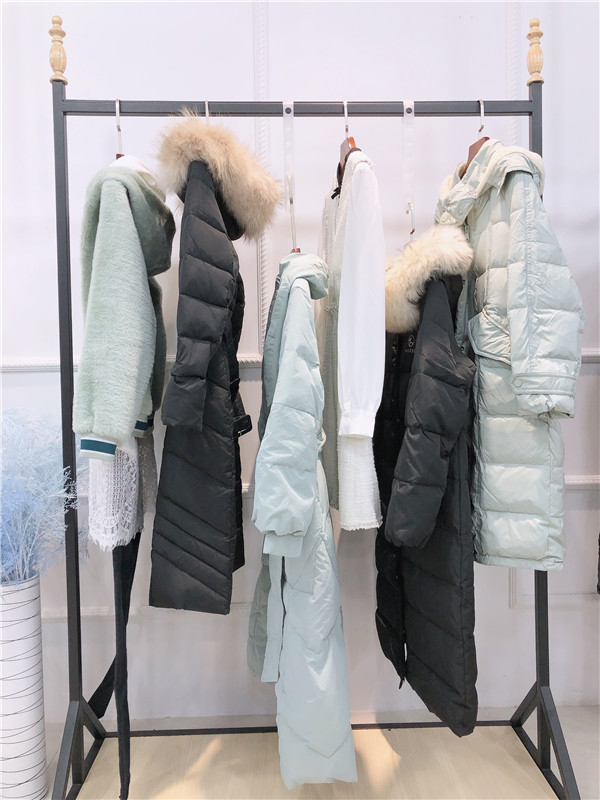 韩序冬季品牌折扣女装尾货走份  女装尾货批发  广州莎奴服饰
