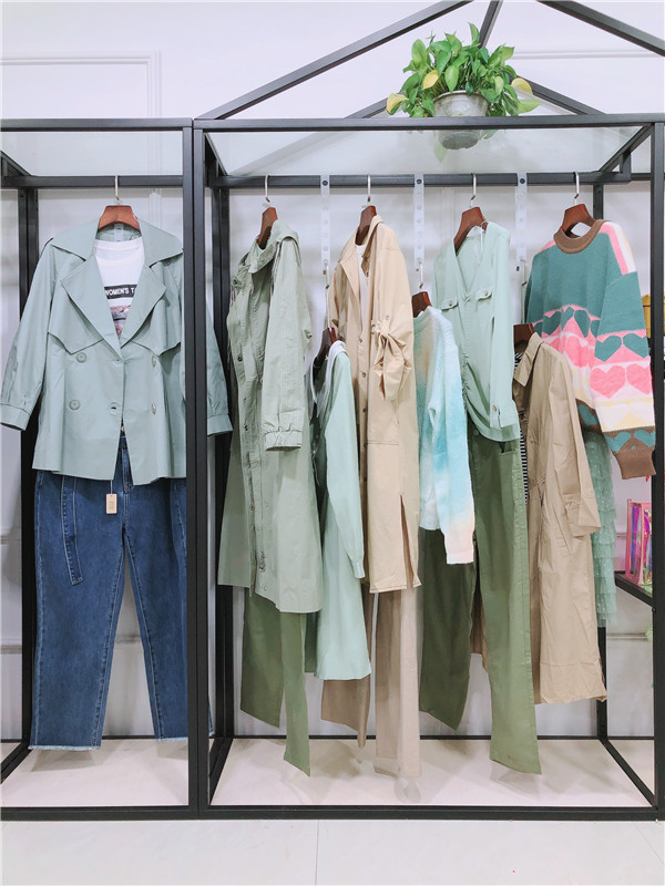 香影春季品牌折扣女装一手货源走份  女装批发  广州莎奴服饰