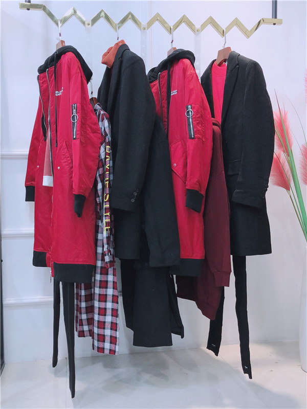 法尔莎.KATAS品牌女装折扣尾货批发  品牌折扣女装  广州莎奴服饰  冬季羽绒服